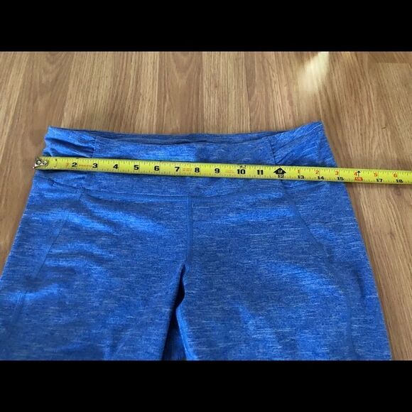 MOUNTAIN HARDWEAR Heather Blue Capri Leggings - Picture 7 of 7